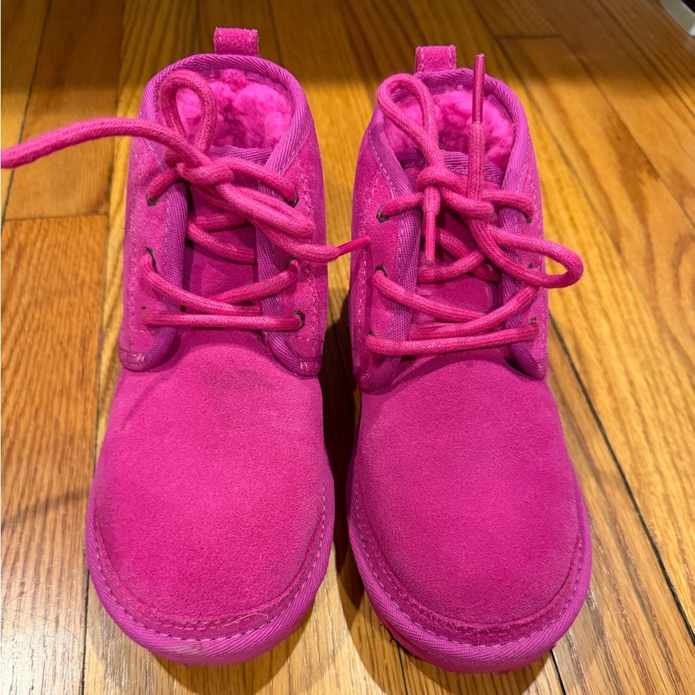 UGG Kids Boots in Vibrant Pink